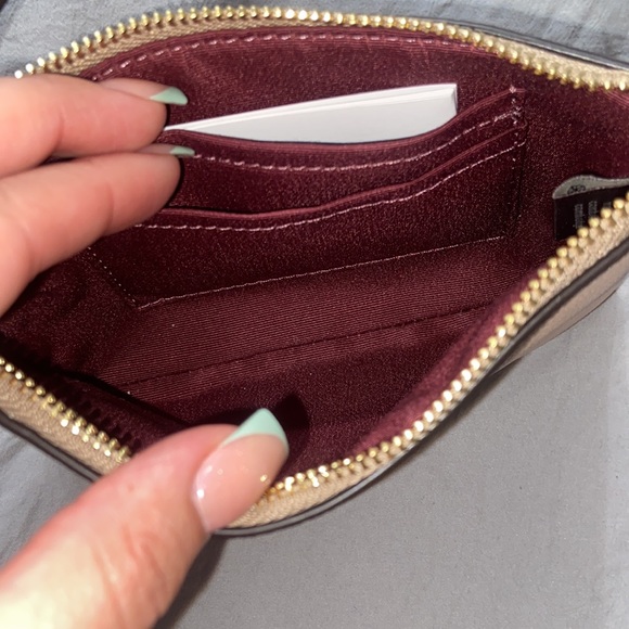 Coach wristlet - Picture 3 of 4
